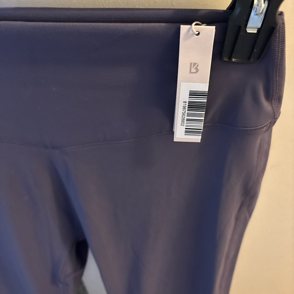 Buffbunny flare leggings, new with tags extra large $70!! - Picture 4 of 5